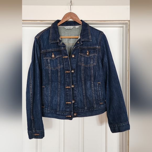 LL Bean Jean jacket, Size Medium petit - Picture 1 of 3